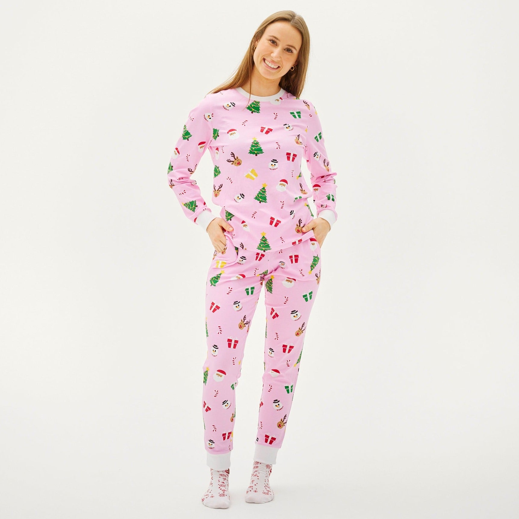 The pinkish pyjamas - Woman
